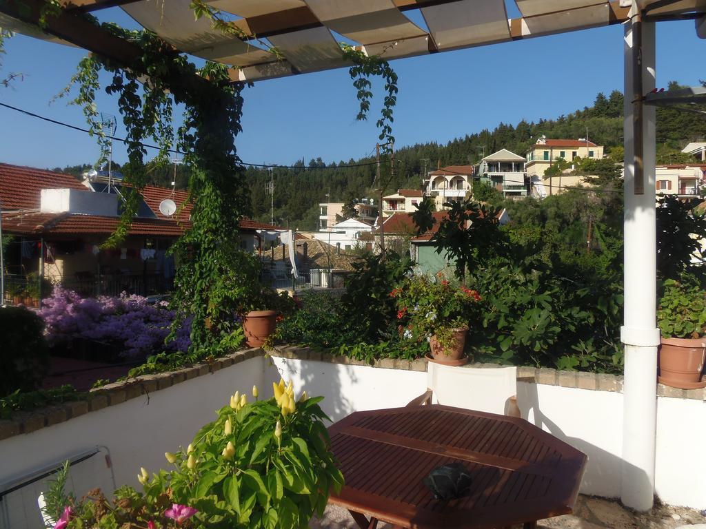 Konstantina Apartment Лакка Экстерьер фото